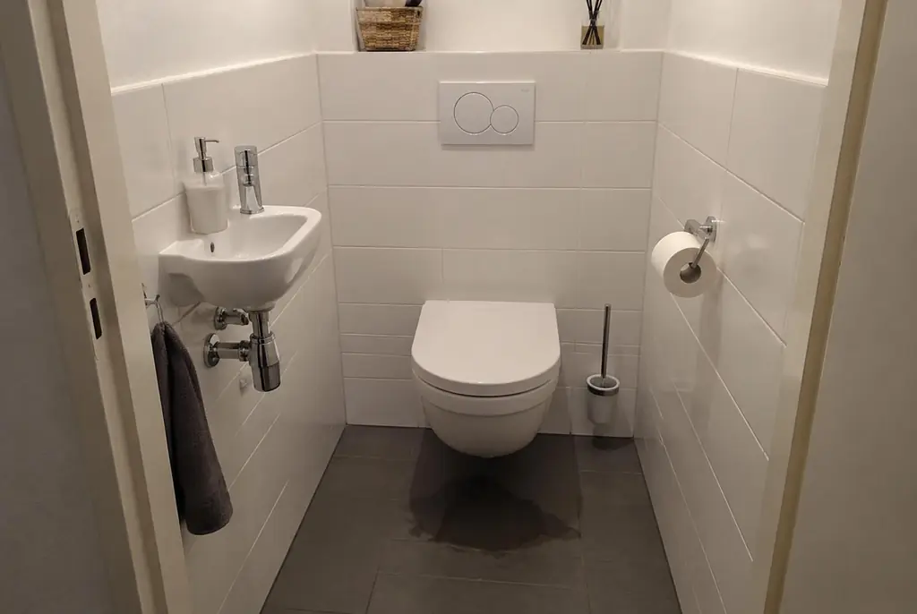 Lekdetectie Velp – natte vloer bij een toilet